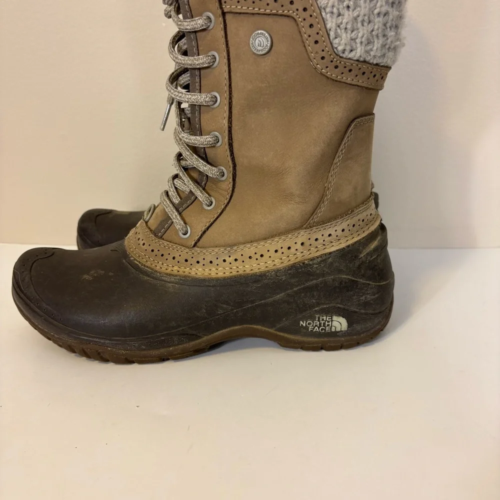 The North Face Women's Tan and‎ Gray Lace Up Winter Boots 8